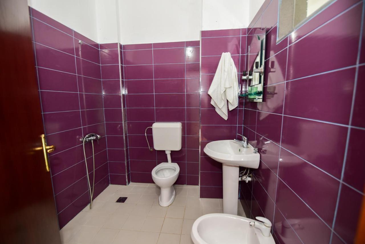 Koa Hotel Durrës Zewnętrze zdjęcie